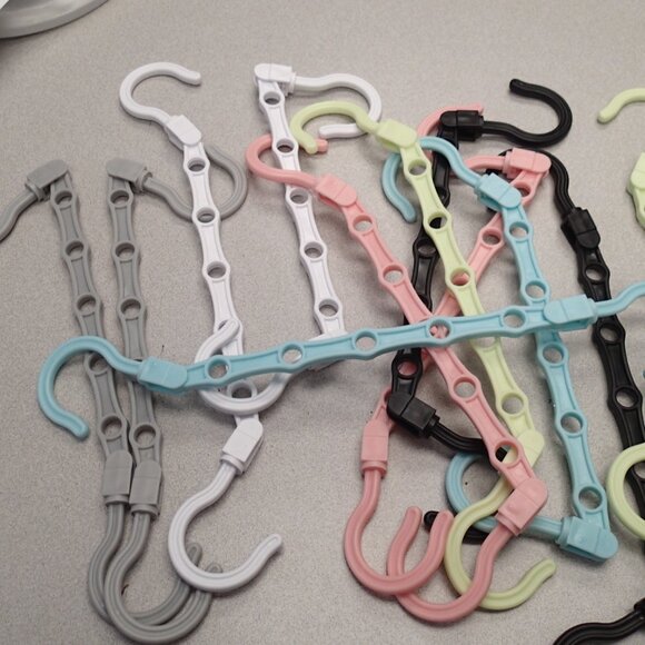 Expandable Closet Clothese Hangers - Picture 1 of 2